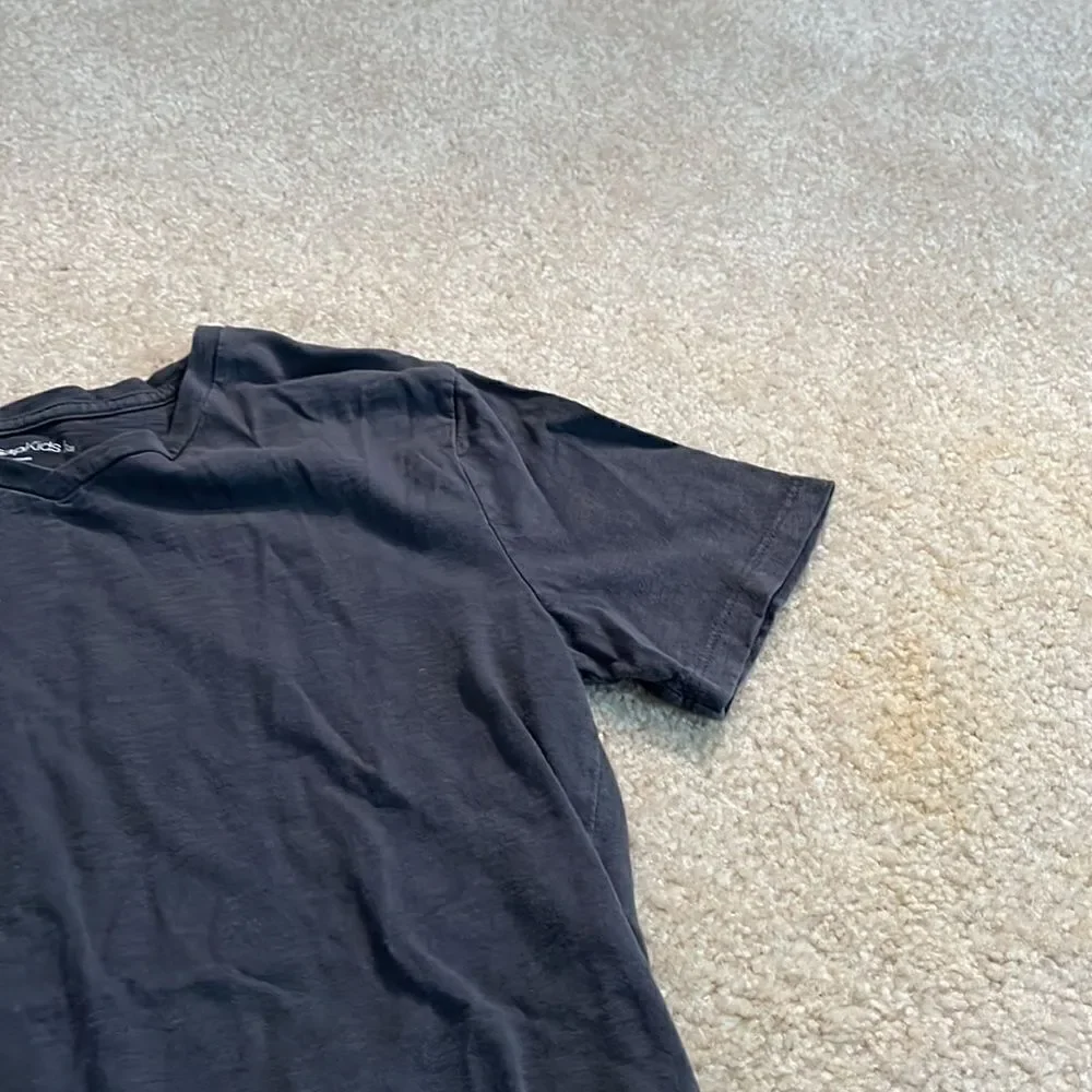 BOYS SIZE LARGE (10) GAP KIDS SHIRT
